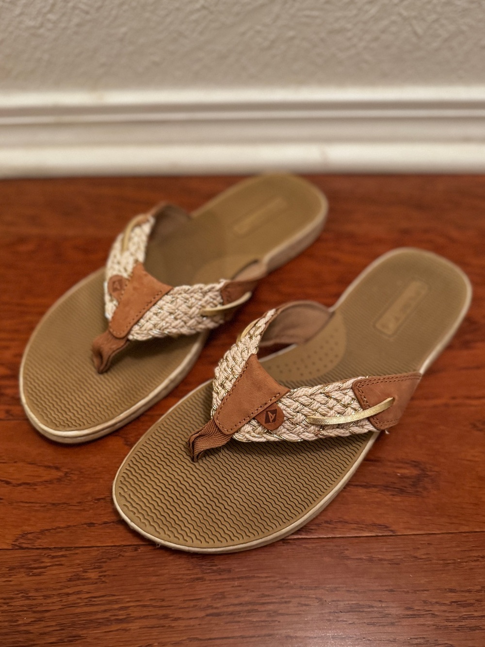 Sperry Parrotfish Braided Flip Flop Sandals Women’s Size 8.5 Tan & Cream